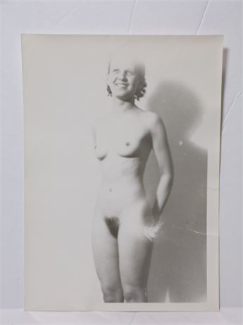 Vintage Cheesecake Hairy Amateur, Adult Nude Model 5x7" B&W Photo Photograph 070225WP-Z-29