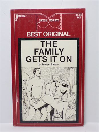 The Family Gets It On by James Barton, Paperback Book 1975 Patch Pokets PP8053 052825WP