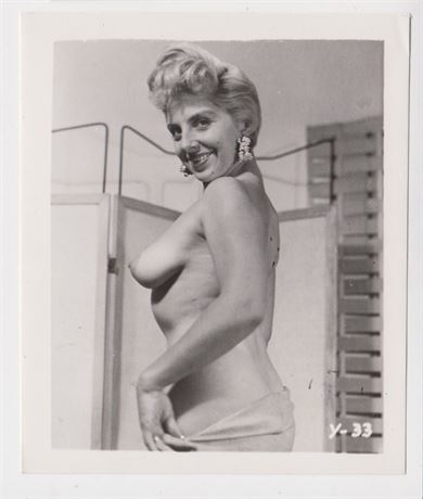 Raven Boyer Taking Off Panties, B&W Adult Nude 4x5" Photo 070725-D1-20