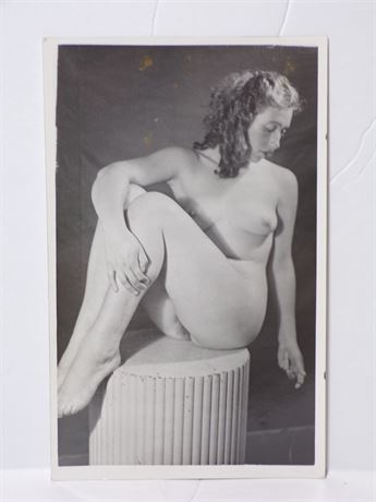Vintage Cheesecake Girl on Pillar, Adult Nude Model 4x6" B&W Photo Photograph 070225WP-Z-33