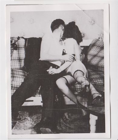 Amatuer Couple Masterbating, B&W Adult Nude 4x5" Photo 070725-D1-25
