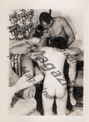Adult Vintage B&W Pinup Photo 4"x5" Brunette Models Three-Way RS-54