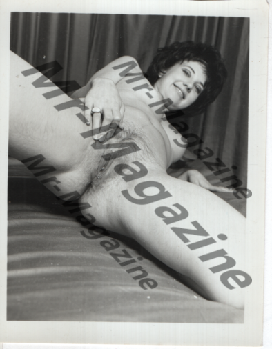 Adult Vintage B&W Pinup Photo 4"x5" Brunette Nude Model RS-84