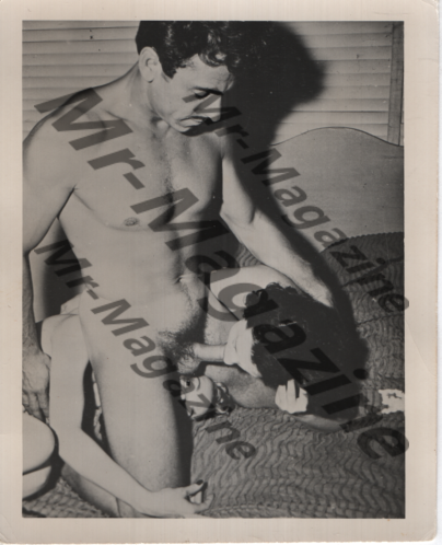 Adult Vintage B&W Pinup Photo 4"x5" Brunette & Blonde Models Three-Way Fellatio RS-91