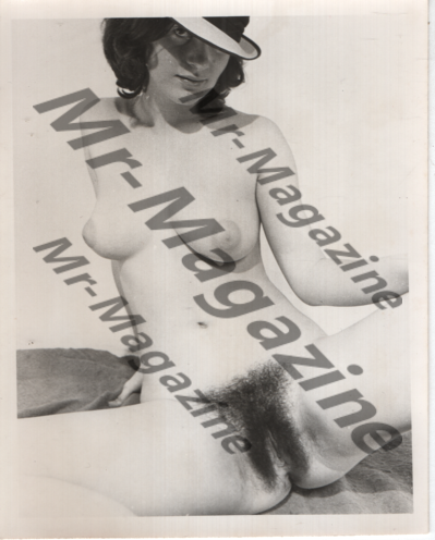 Adult Vintage B&W Pinup Photo 4"x5" Brunette Nude Model In Hat RT-57