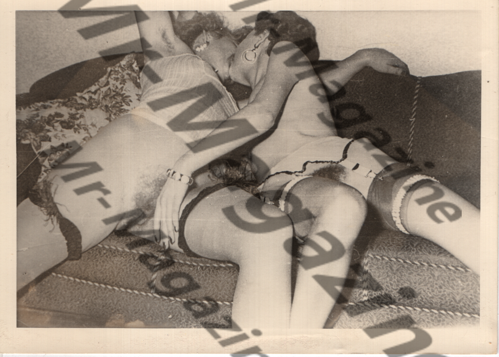 Adult Vintage B&W Pinup Photo 4"x6" Brunette & Blonde Lingerie Nylon Stocking Lesbian Models RU-06
