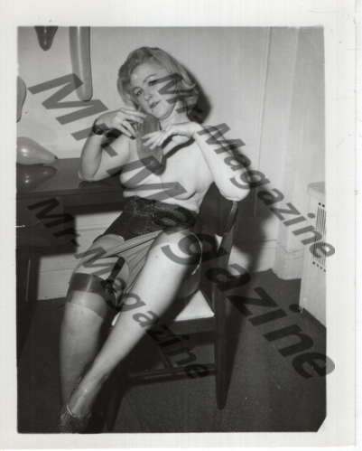 Adult Vintage B&W Pinup Photo 5"x4" Blonde Lingerie Model With Balloons RU-35