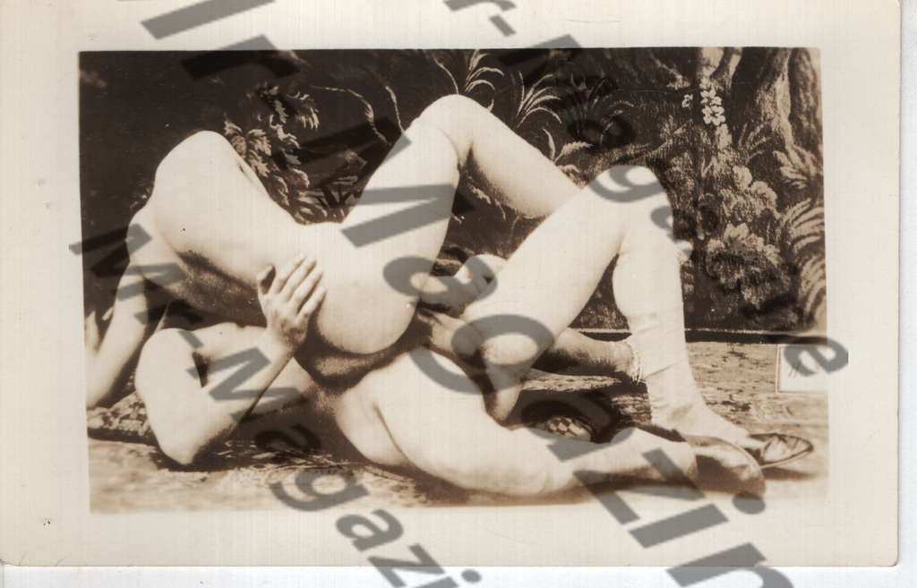 Adult Vintage B&W Pinup Rare Real Photo Postcard 3.5"x5.5" Brunet Models Straight Vaginal Sex RV-71