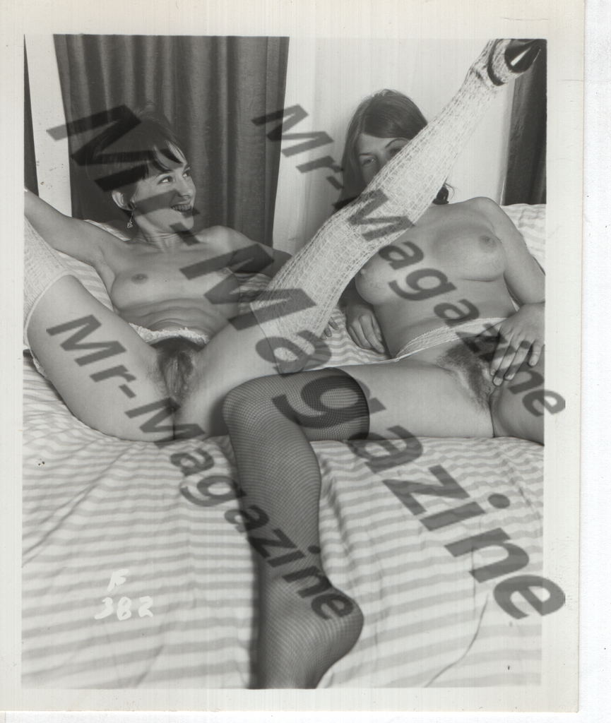 Adult Vintage B&W Pinup Photo 4"x5" Brunette Lingerie & Stockings Models RV-98