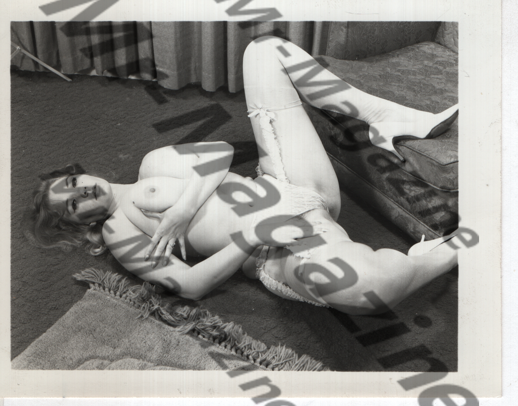 Adult Vintage B&W Pinup Photo 4"x5" Blonde Lingerie & Nylon Stockings Model RW-23