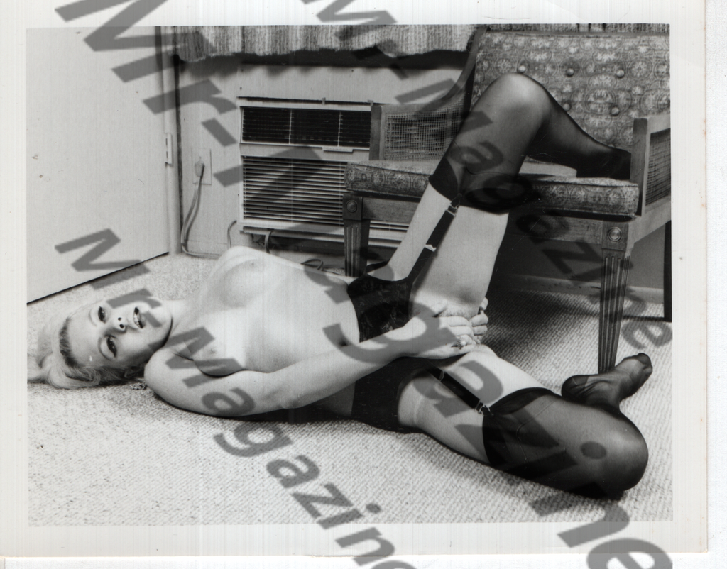 Adult Vintage B&W Pinup Photo 4"x5" Blonde Lingerie Model RW-97