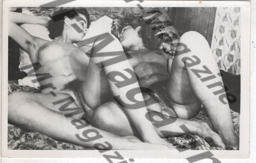 Adult Vintage B&W Pinup Photo 3.5"x5" Lesbian Interest Brunette Models Cuddling RX-51