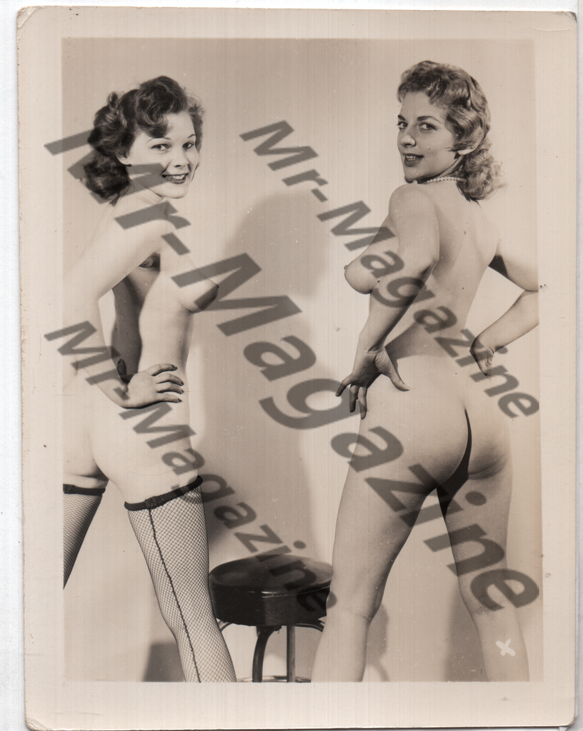 Adult Vintage B&W Pinup Photo 4"x5" Lesbian Interest Brunette & Blonde Nude Models RX-84