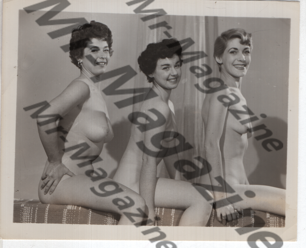 Adult Vintage B&W Pinup Photo 4"x5" Lesbian Interest Brunette & Blonde Nude Models RX-88
