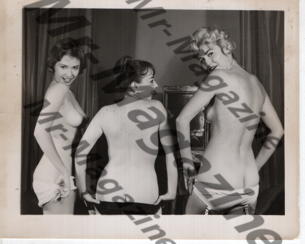 Adult Vintage B&W Pinup Photo 4"x5" Blonde & Brunette Models Striptease RX-72