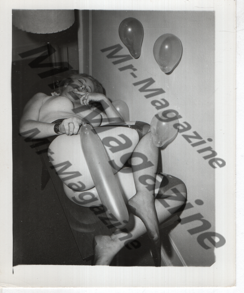 Adult Vintage B&W Pinup Photo 4"x5" Blonde Lingerie Model Playing With Balloons RY-37