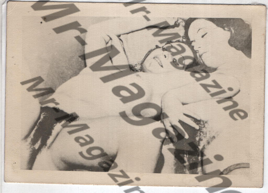 Adult Vintage B&W Pinup Photo 4"x5" Lesbian Interest Brunette Models RX-96