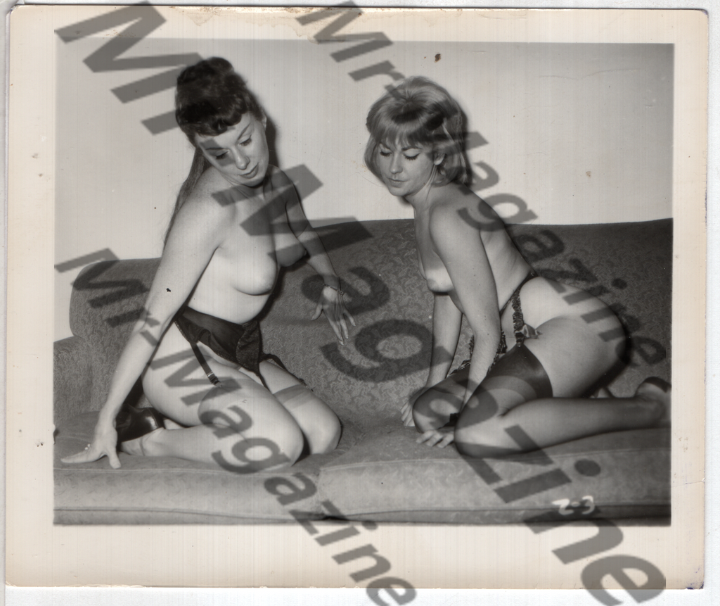 Adult Vintage B&W Pinup Photo 4"x5" Brunette & Blonde Lingerie Models RY-85