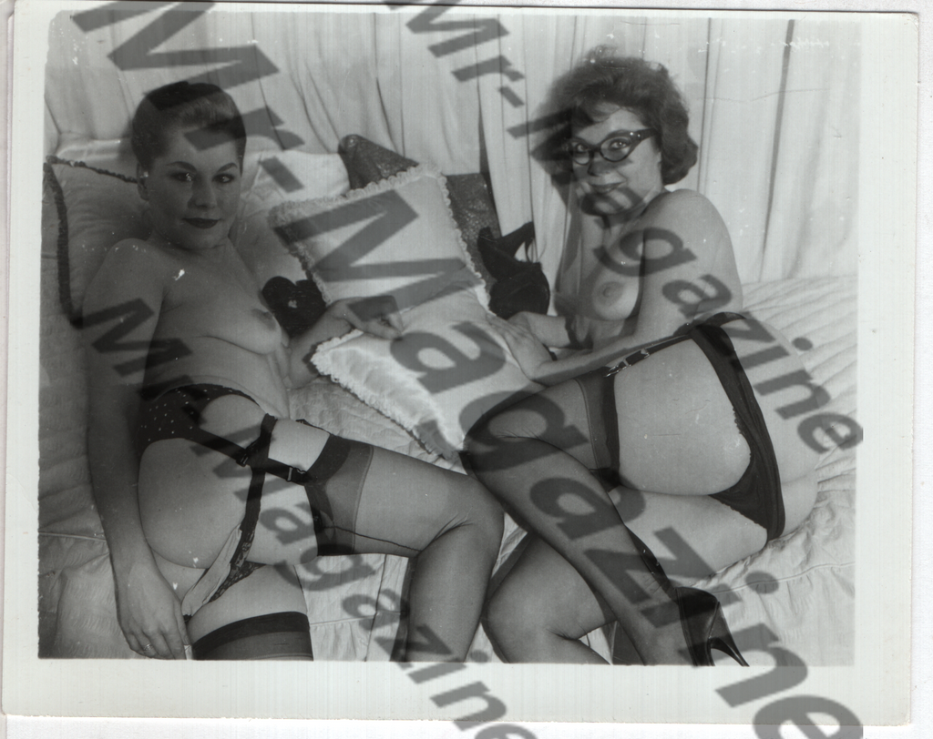Adult Vintage B&W Pinup Photo 4"x5" Brunette Lingerie Models RZ-05