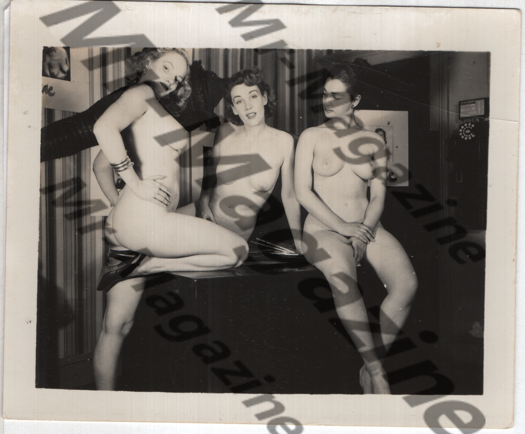 Adult Vintage B&W Pinup Photo 4"x5" Brunette & Blonde Nude Models RZ-07