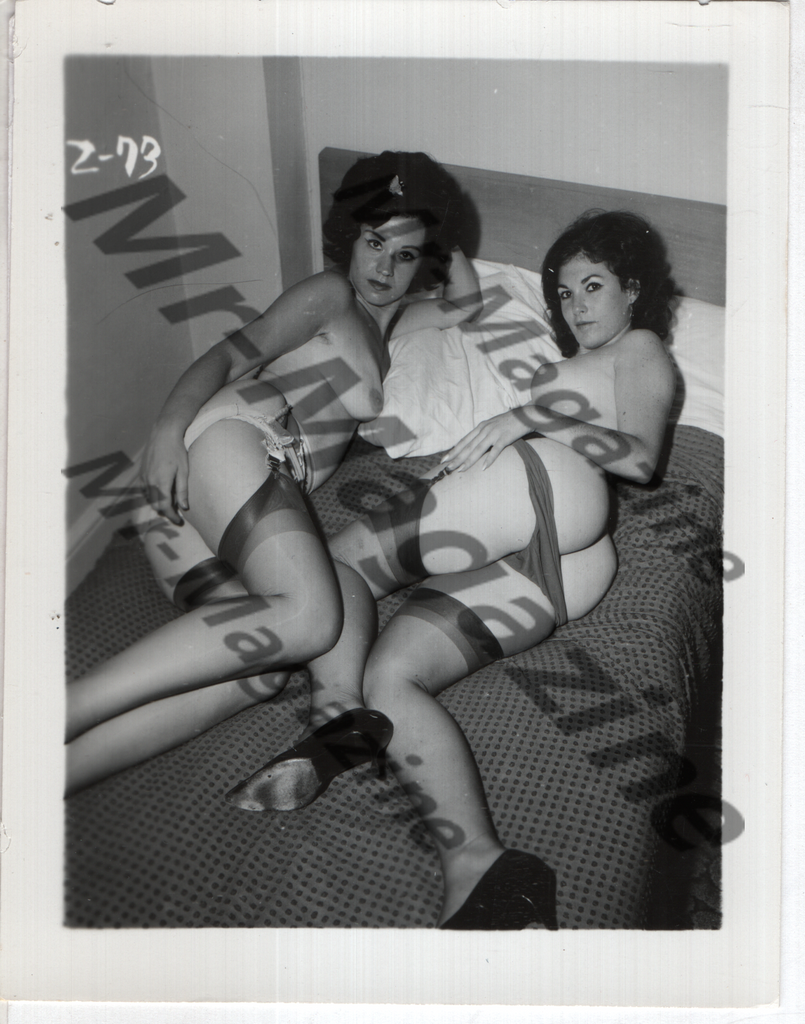 Adult Vintage B&W Pinup Photo 4"x5" Brunette Lingerie & Nylon Stockings Models RZ-28