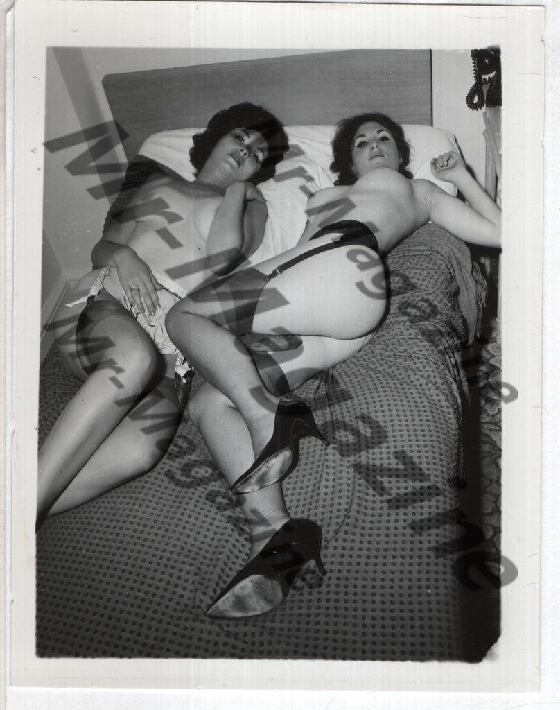 Adult Vintage B&W Pinup Photo 4"x5" Brunette Lingerie & Nylon Stockings Models RZ-29