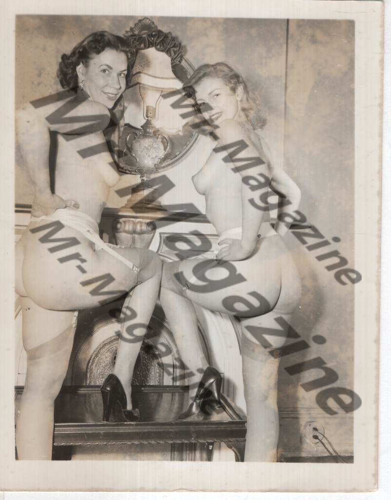Adult Vintage B&W Pinup Photo 4"x5" Lesbian Interest Blonde & Brunette Lingerie Models RZ-72