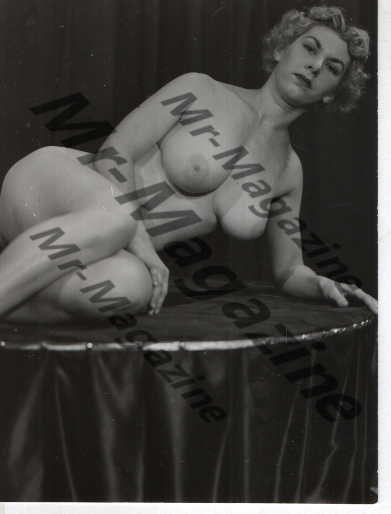 Adult Vintage B&W Pinup Photo 4"x5" Blonde Nude Model CA-17