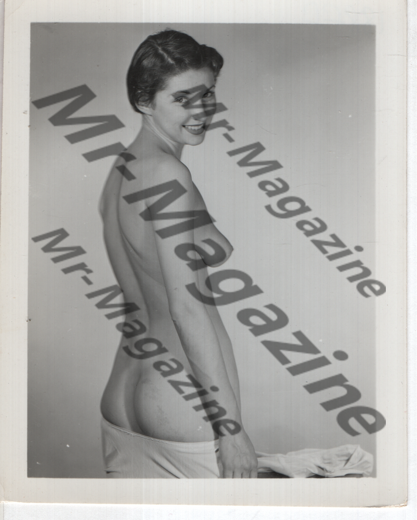 Adult Vintage B&W Pinup Photo 4"x5" Brunette Nude Model CA-02