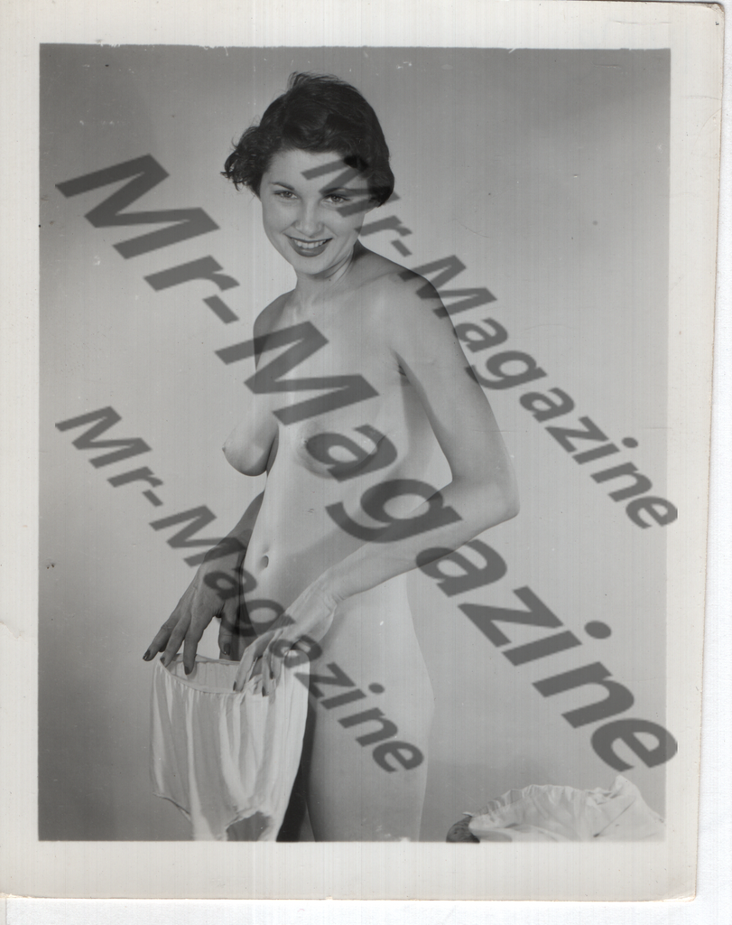 Adult Vintage B&W Pinup Photo 4"x5" Brunette Nude Model CA-03