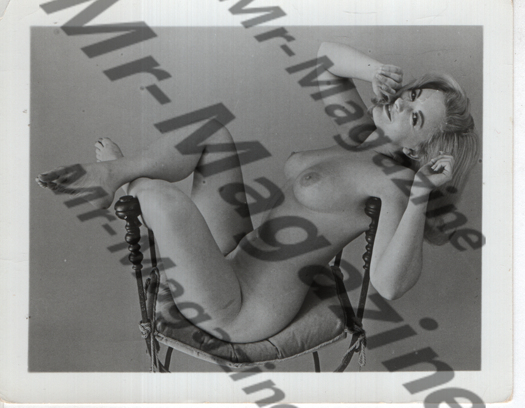 Adult Vintage B&W Pinup Photo 4"x5" Blonde Nude Model CA-08