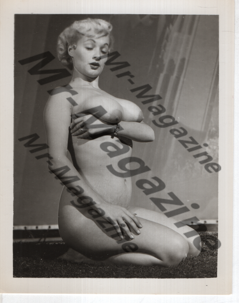 Adult Vintage B&W Pinup Photo 4"x5" Blonde Nude Model RQ-91