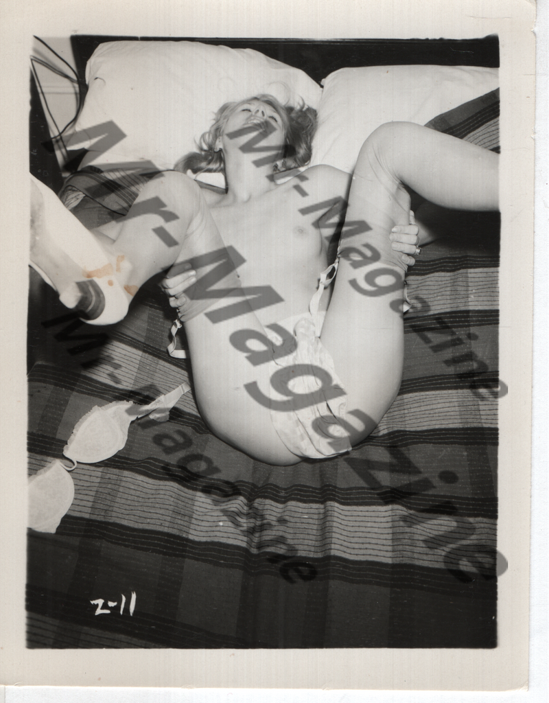 Adult Vintage B&W Pinup Photo 4"x5" Blonde Lingerie Model CB-07