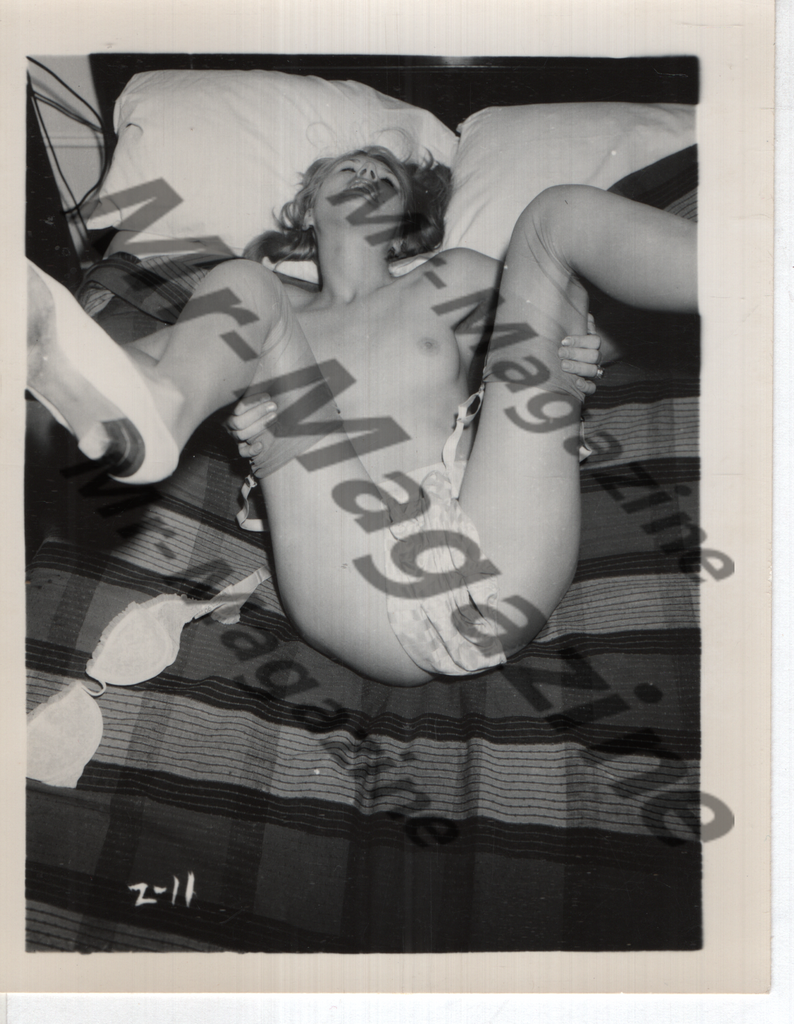 Adult Vintage B&W Pinup Photo 4"x5" Blonde Lingerie Model CB-08