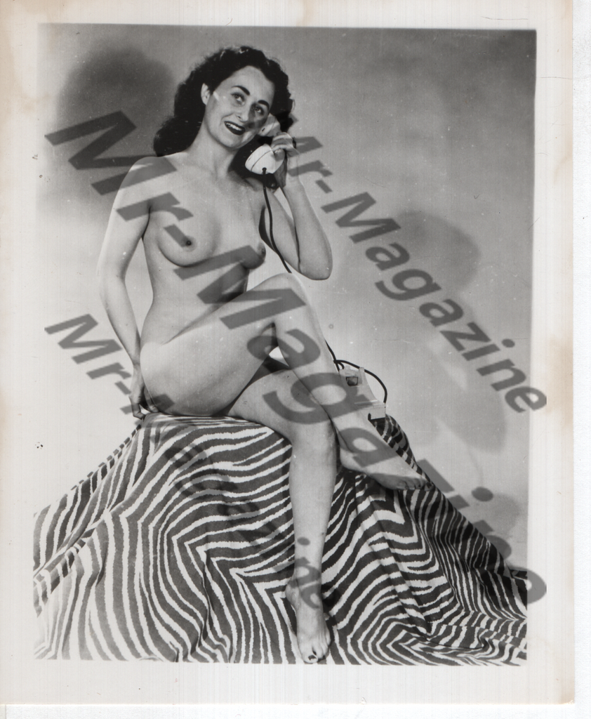 Adult Vintage B&W Pinup Photo 4"x5" Brunette Nude Model Making Phone Call CB-74