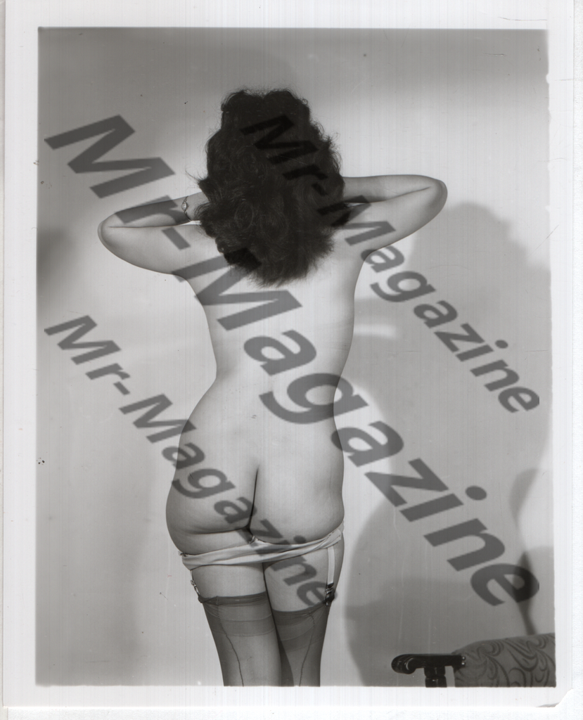 Adult Vintage B&W Pinup Photo 4"x5" Brunette Nude Model CB-76