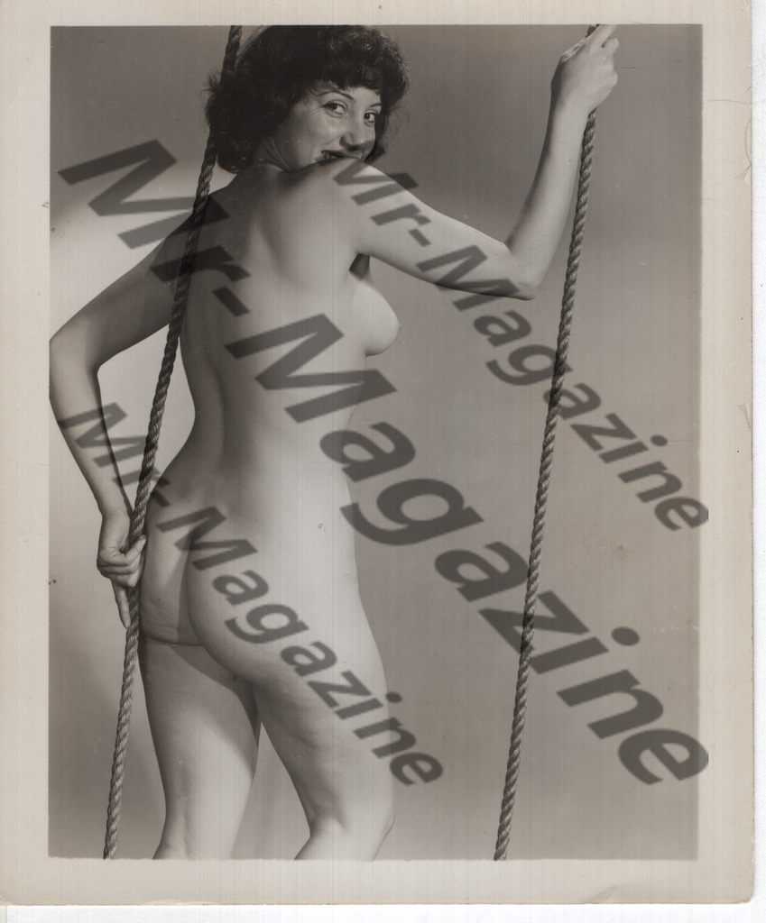 Adult Vintage B&W Pinup Photo 4"x5" Brunette Nude Trapeze Artist CB-39