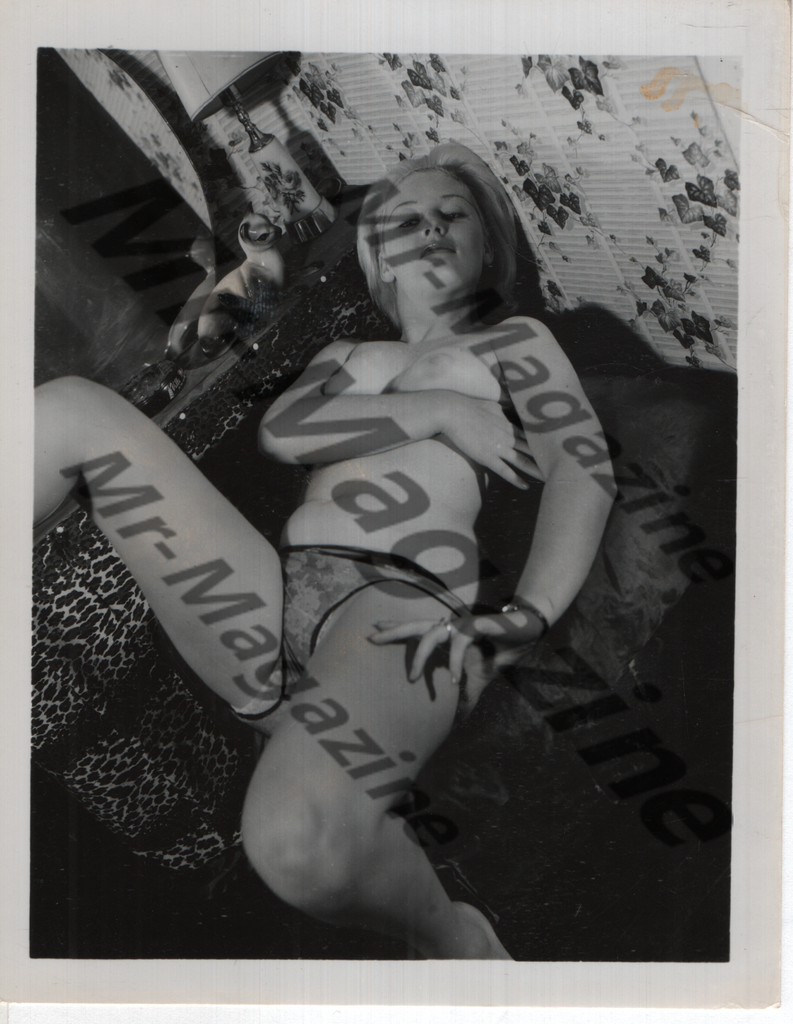 Adult Vintage B&W Pinup Photo 4"x5" Blonde Lingerie Model CB-82