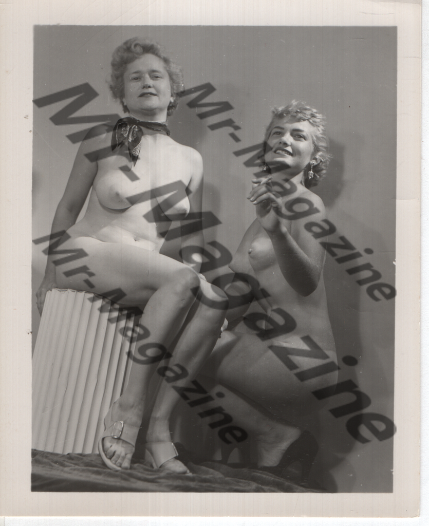Adult Vintage B&W Pinup Photo 4"x5" Lesbian Interest Blonde Lingerie Models CC-04