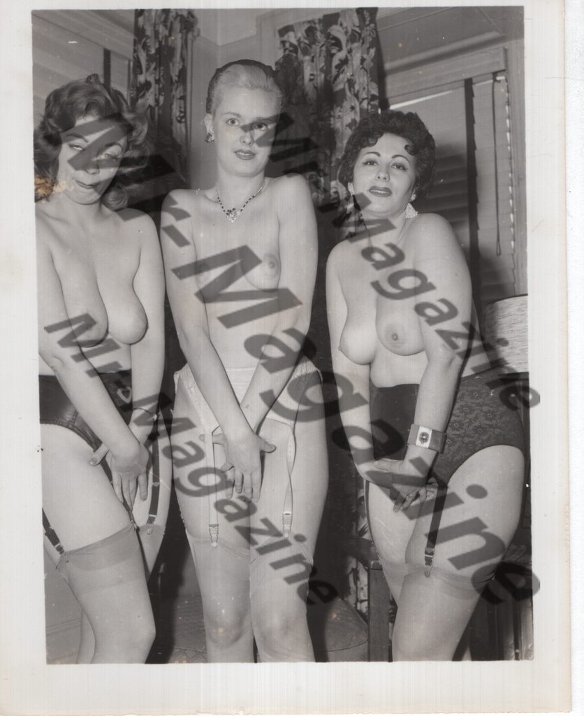 Adult Vintage B&W Pinup Photo 4"x5" Brunette & Blonde Lingerie Models CB-30
