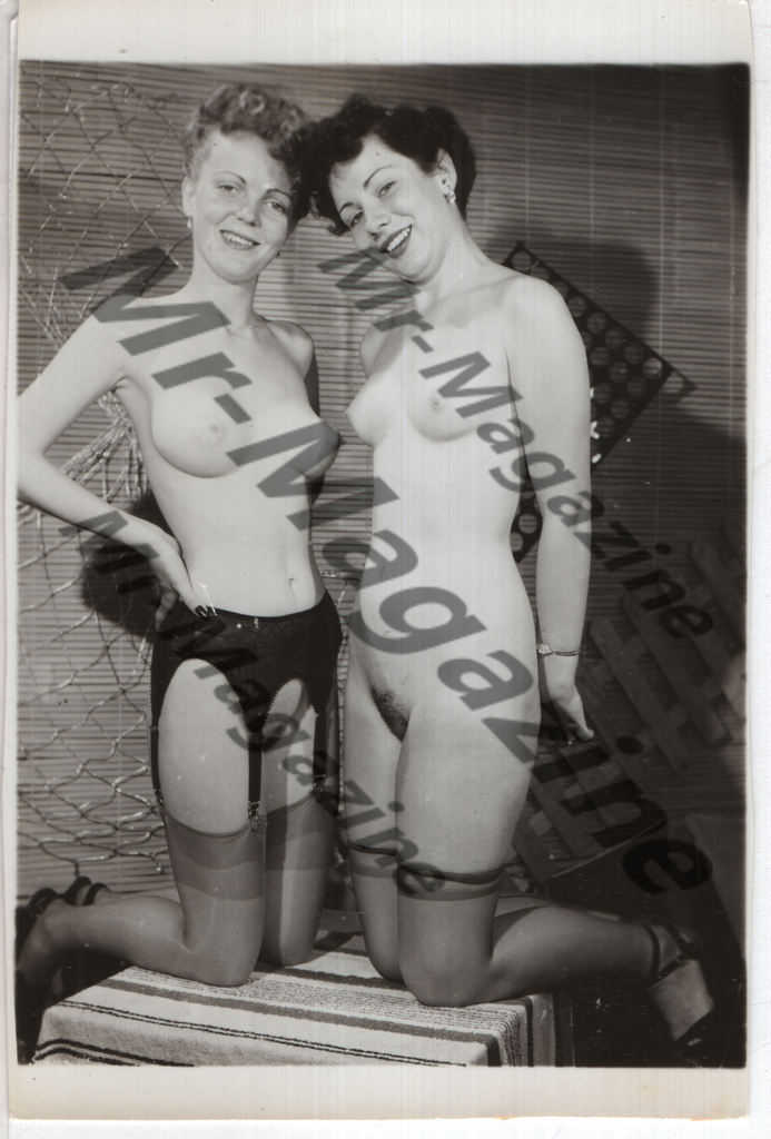 Adult Vintage B&W Pinup Photo 4"x5" Lesbian Interest Blonde & Brunette Lingerie Models CB-91