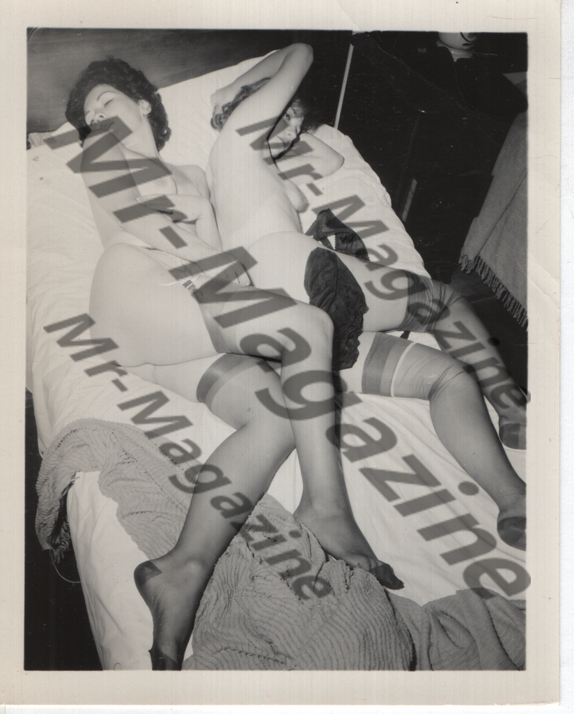 Adult Vintage B&W Pinup Photo 4"x5" Lesbian Interest Brunette & Blonde Lingerie Models CC-94