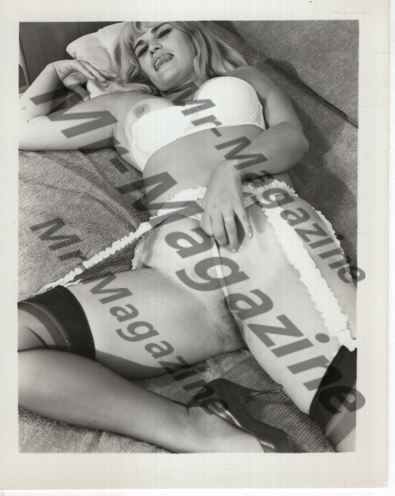 Adult Vintage B&W Pinup Photo 4"x5" Blonde Lingerie Model CC-85