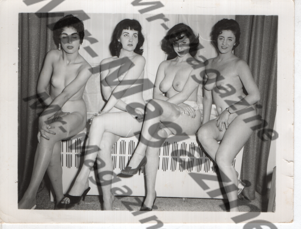 Adult Vintage B&W Pinup Photo 4"x5" Lesbian Interest Brunette Nude Models CD-13