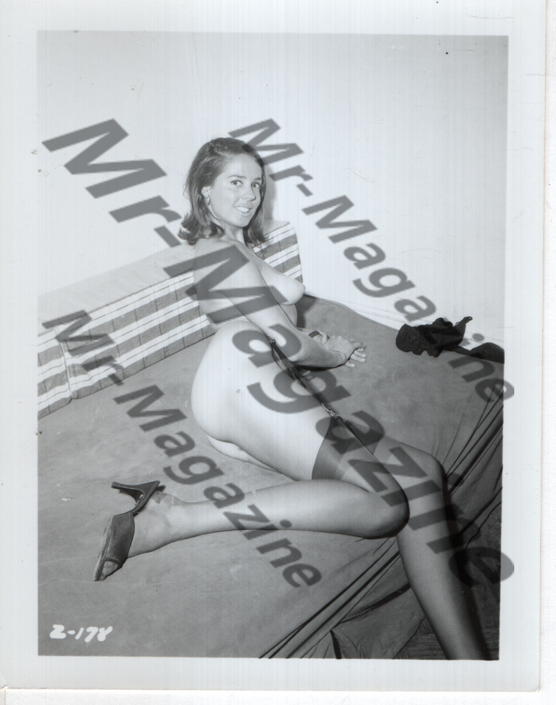 Adult Vintage B&W Pinup Photo 4"x5" Blonde Lingerie Model CD-17