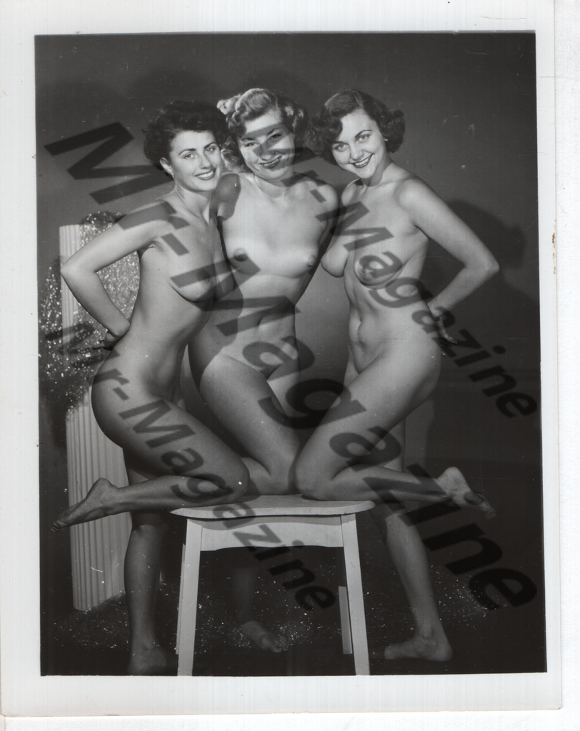 Adult Vintage B&W Pinup Photo 4"x5" Lesbian Interest Brunette & Blonde Nude Models CD-29