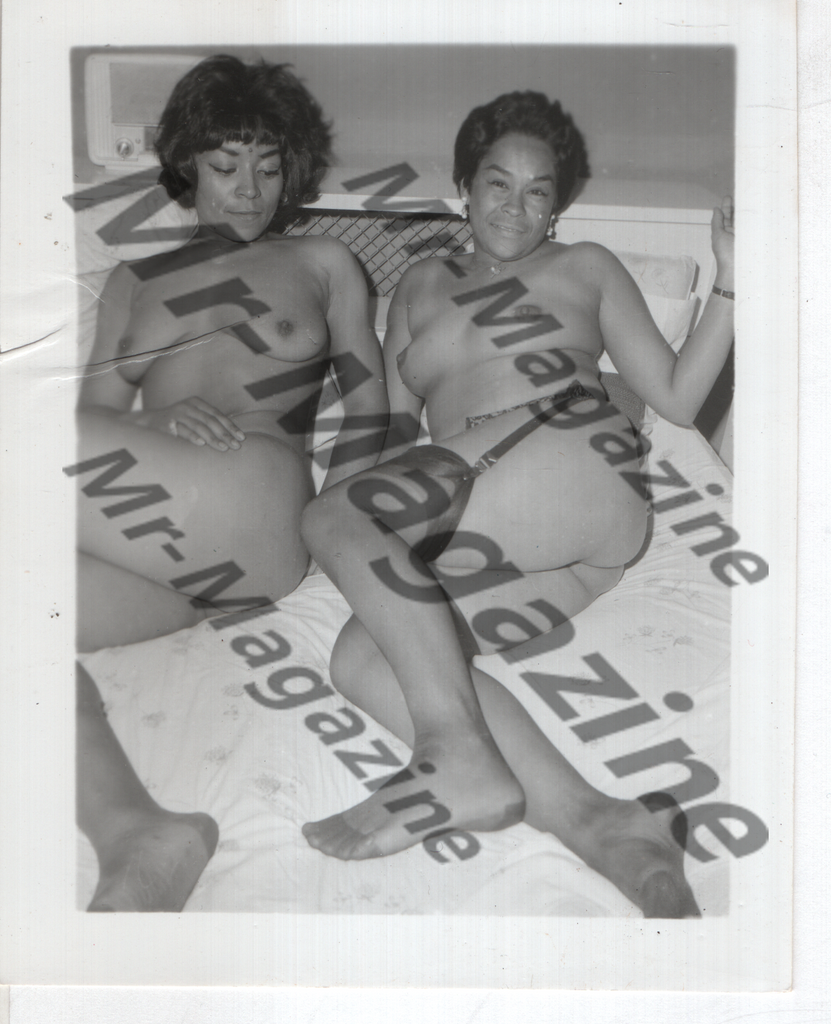 Adult Vintage B&W Pinup Photo 4"x5" Lesbian Interest Brunette Lingerie Models CD-10