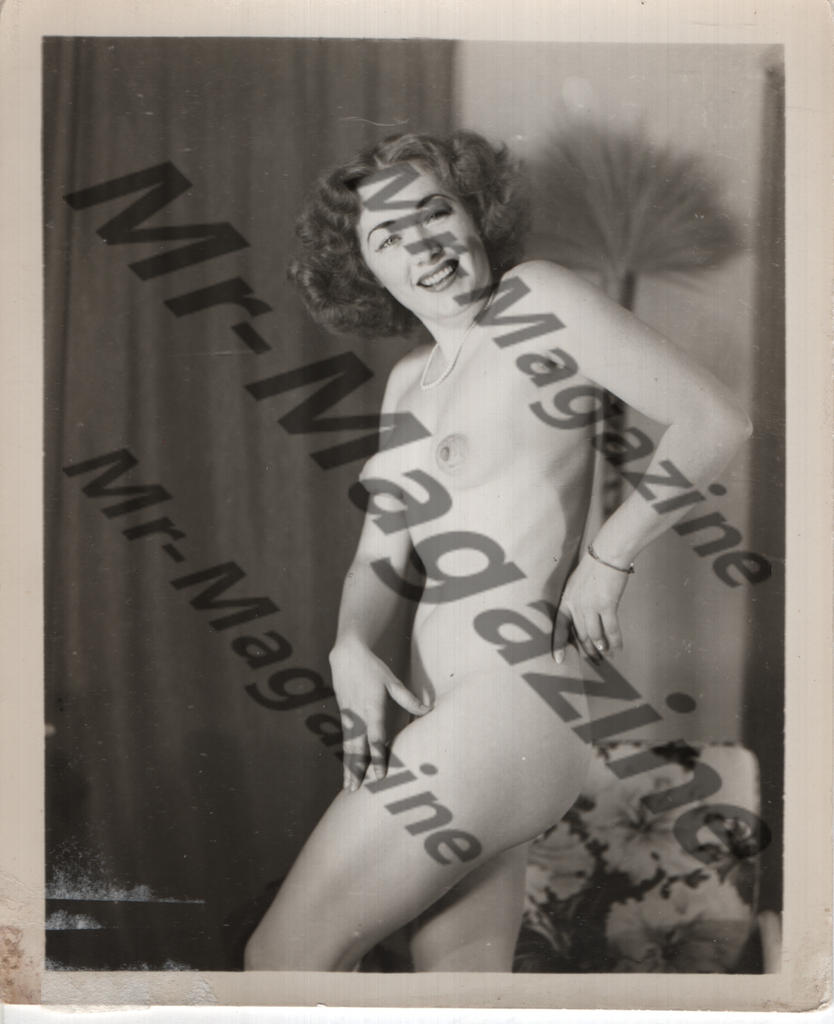 Adult Vintage B&W Pinup Photo 4"x5" Brunette Nude Model Pearl Necklace CD-100