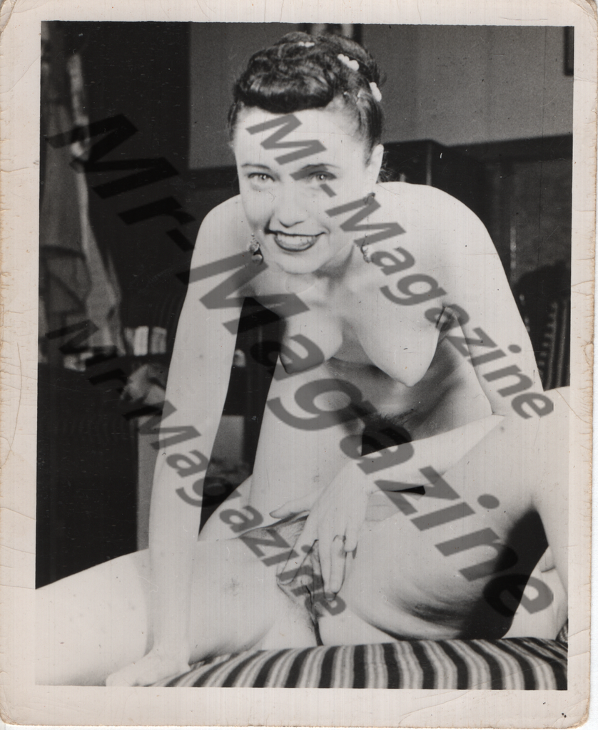 Adult Vintage B&W Pinup Photo 4"x5" Lesbian Interest Brunette Nude Models CE-61