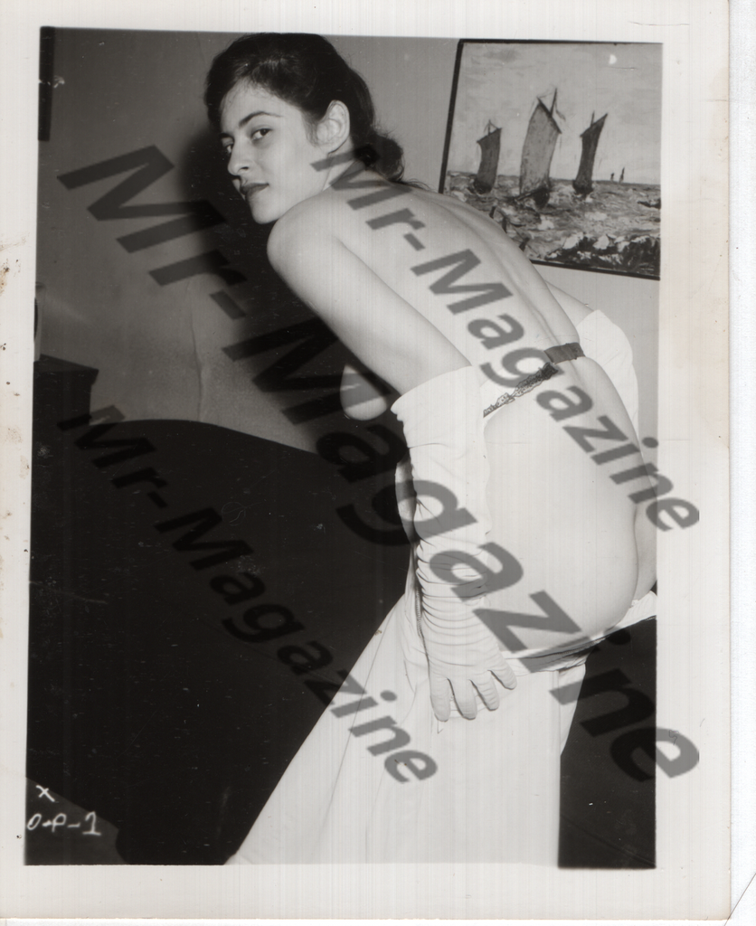 Adult Vintage B&W Pinup Photo 4"x5" Brunette Lingerie Model Striptease CG-09